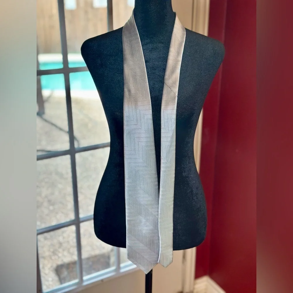 David Taylor Tie Silver Gray Chevron Pattern | 100% Polyester | Classic Style